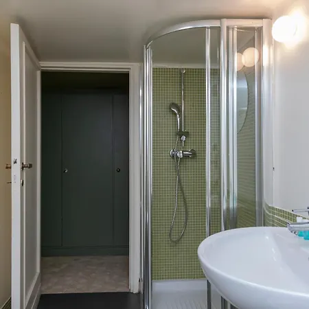 Apartman I Host - Lamarmora 3a *