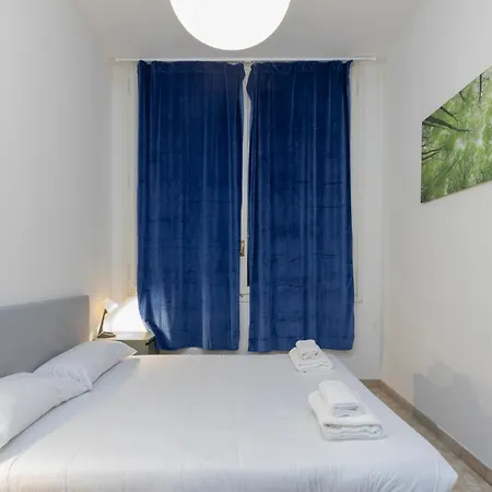 I Host - Lamarmora 3a Milánó