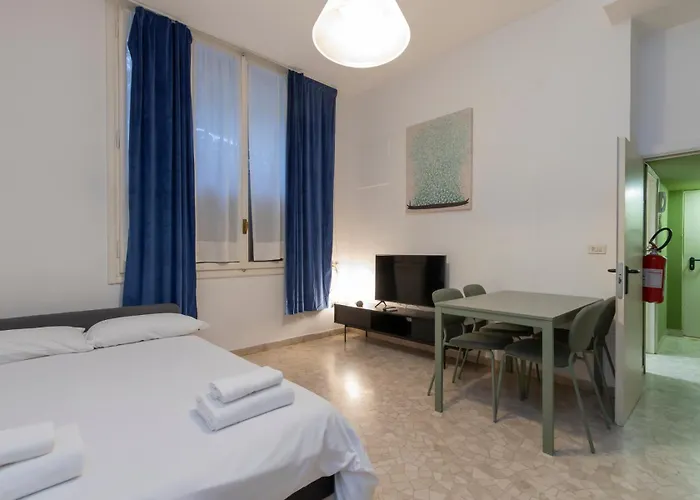 I Host - Lamarmora 3a アパート *